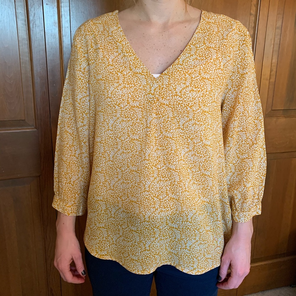 Yellow shirt
